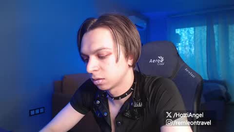 Leon online show from April 13, 2026, 3:50 pm
