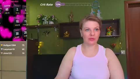 Snapshot of leona_tracie chatting on March 8, 2026, 10:35 pm Leona tracie online show from March 8, 2026, 10:35 pm