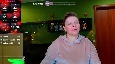 Snapshot of leona_tracie chatting on April 12, 2026, 2:11 pm Leona tracie online show from April 12, 2026, 2:11 pm