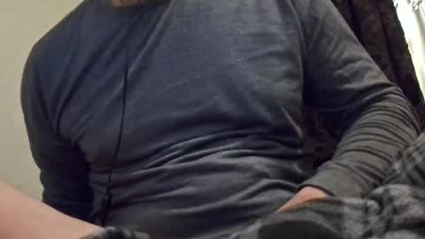 Snapshot of leonar0101 chatting on February 2, 2025, 5:15 pm leonar0101 online show from February 2, 2025, 5:15 pm