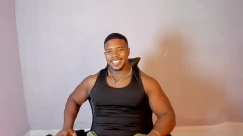 Snapshot of leonardo_jones1 chatting on June 9, 2026, 4:13 am Leandro jones online show from June 9, 2026, 4:13 am