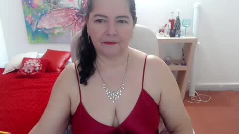 leonela   online show from February 7, 2026, 1:42 am