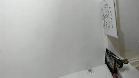 Snapshot of leonidas_k18 chatting on June 25, 2026, 4:34 am ANDRES online show from June 25, 2026, 4:34 am