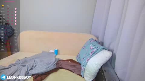 Snapshot of leonkissboy chatting on April 1, 2026, 1:41 pm leonkissboy online show from April 1, 2026, 1:41 pm