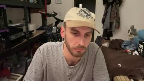 Leon online show from November 27, 2025, 3:36 pm