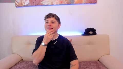 Leo  online show from October 14, 2025, 9:15 pm