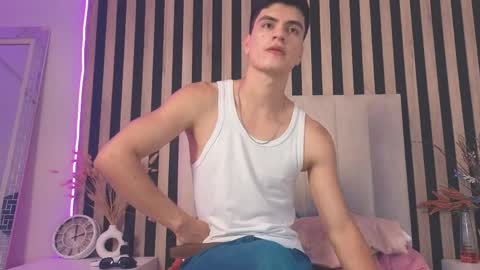 Snapshot of leotease chatting on May 6, 2026, 7:08 pm leotease online show from May 6, 2026, 7:08 pm