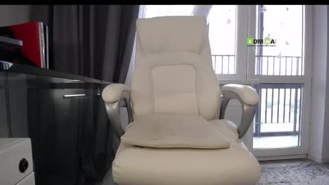 Lera online show from September 30, 2025, 10:53 am