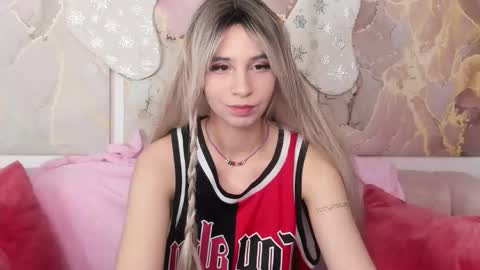 Snapshot of lesilos chatting on January 7, 2026, 1:19 am Eveline online show from January 7, 2026, 1:19 am