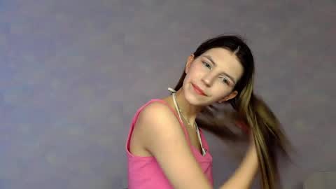 Snapshot of lesleycharm chatting on April 1, 2026, 9:54 am Lesley online show from April 1, 2026, 9:54 am