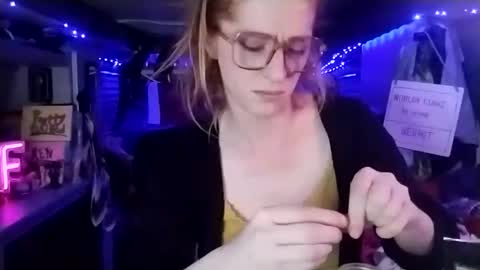 LesleyGumGrass- The Boring Trans girl online show from March 7, 2025, 4:35 am