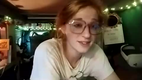 LesleyGumGrass- The Boring Trans girl online show from November 14, 2025, 8:29 pm