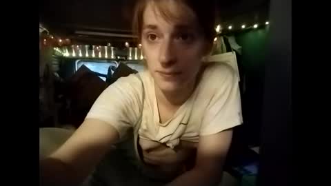 Snapshot of lesleygumgrass chatting on May 29, 2026, 11:58 pm LesleyGumGrass- The Boring Trans girl online show from May 29, 2026, 11:58 pm