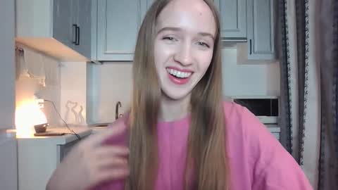 Snapshot of leslie_my_lovee chatting on September 14, 2025, 8:08 pm  LESLIE   online show from September 14, 2025, 8:08 pm