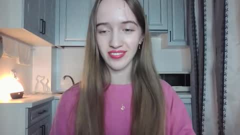 Snapshot of leslie_my_lovee chatting on October 4, 2025, 8:51 pm  LESLIE   online show from October 4, 2025, 8:51 pm