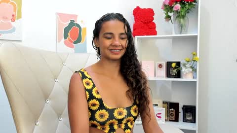 Lesly  online show from December 20, 2024, 8:23 pm