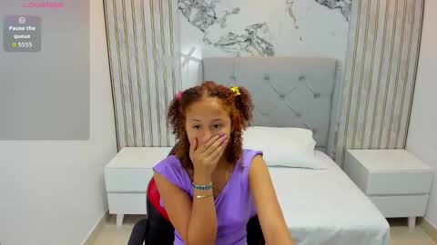 Snapshot of leslysimpson chatting on February 25, 2026, 7:34 pm online show from February 25, 2026, 7:34 pm