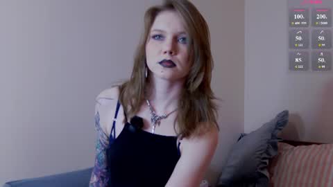 Snapshot of lessysweety chatting on July 8, 2026, 3:33 am Lessy online show from July 8, 2026, 3:33 am