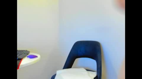 lesyaliss online show from March 10, 2026, 3:11 am