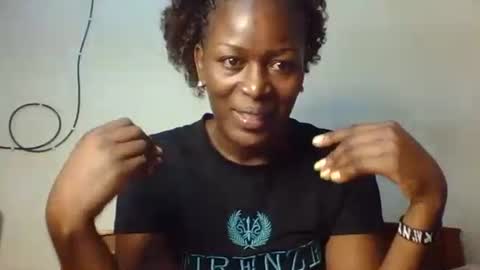 Snapshot of letecia557422 chatting on January 16, 2025, 4:49 am Letecia557422 online show from January 16, 2025, 4:49 am