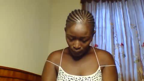 Snapshot of letecia557422 chatting on March 3, 2025, 7:10 am Letecia557422 online show from March 3, 2025, 7:10 am