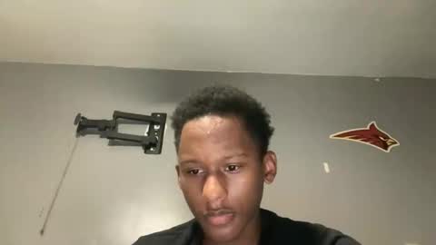 letmeeatup online show from December 6, 2024, 9:43 am