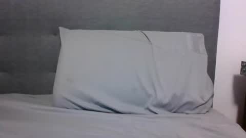 lets_play143 online show from October 19, 2025, 11:38 pm