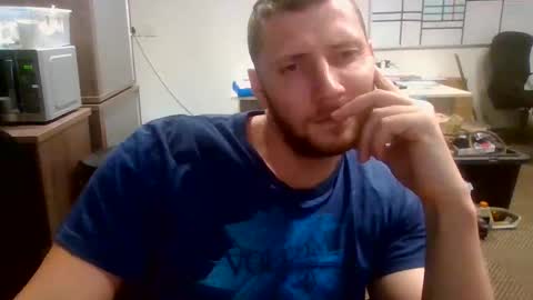 Snapshot of letsbeadventurous chatting on February 13, 2025, 9:17 pm The Silent type online show from February 13, 2025, 9:17 pm