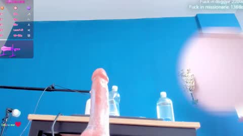 Maria Jose online show from November 2, 2025, 9:00 am