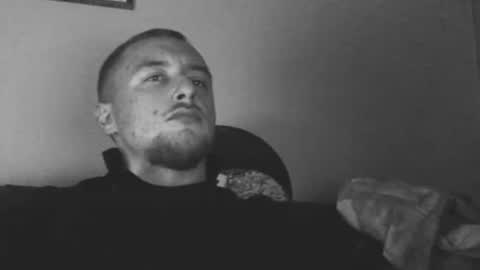 lev1ngston online show from November 12, 2025, 12:44 am