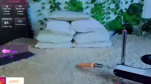 Levi  online show from September 15, 2025, 1:44 pm