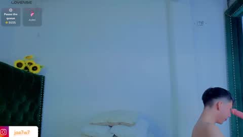 Snapshot of levi_ackermann1 chatting on May 2, 2026, 6:24 pm Levi online show from May 2, 2026, 6:24 pm