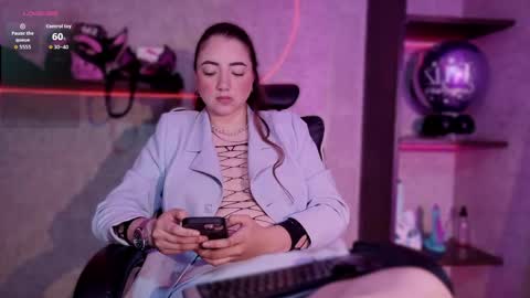 Snapshot of lexavega_ chatting on June 2, 2026, 5:15 pm lexavega_ online show from June 2, 2026, 5:15 pm