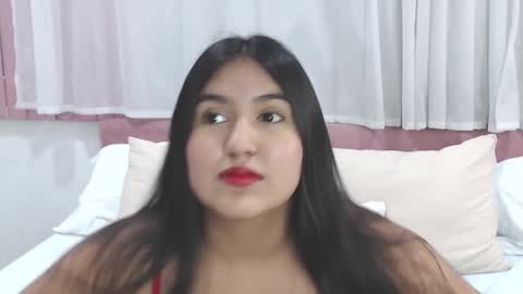 Snapshot of lexi_bloom chatting on January 12, 2025, 2:19 pm Gabrielle online show from January 12, 2025, 2:19 pm