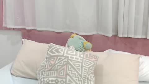 Snapshot of lexi_bloom chatting on February 24, 2025, 4:58 pm Gabrielle online show from February 24, 2025, 4:58 pm