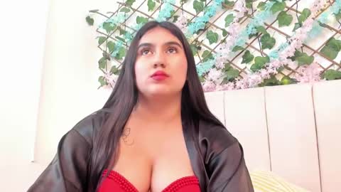 Snapshot of lexi_bloom chatting on September 13, 2025, 5:40 am Gabrielle online show from September 13, 2025, 5:40 am
