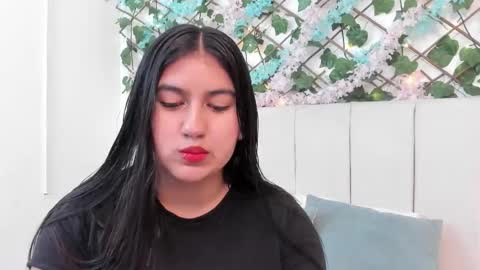 Gabrielle online show from November 21, 2025, 10:58 am