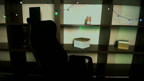 Alexia online show from February 10, 2025, 3:53 pm