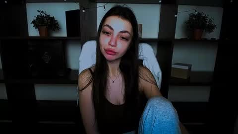 Alexia online show from February 24, 2025, 2:58 pm