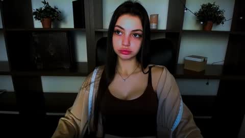 Alexia online show from March 8, 2025, 9:50 am