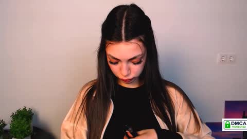 Alexia online show from September 17, 2025, 12:40 pm