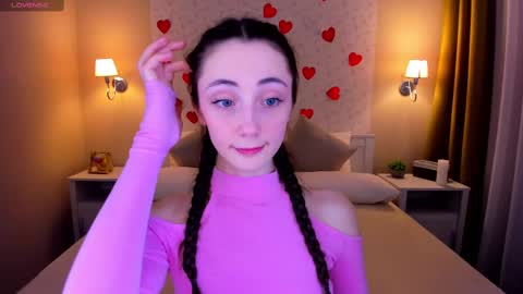 Snapshot of lexi_split chatting on February 15, 2025, 8:22 am Lexi GTM2 MonWedThurSatSun 1000am-400pm online show from February 15, 2025, 8:22 am