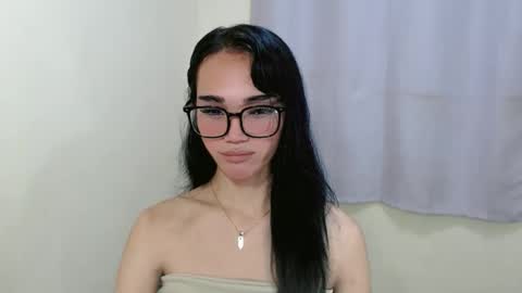 lexibabe_ online show from October 13, 2025, 3:23 pm