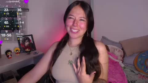 Snapshot of lexie_babe chatting on October 7, 2025, 11:46 pm Lexie Thompson   8pm  0000am -5 online show from October 7, 2025, 11:46 pm