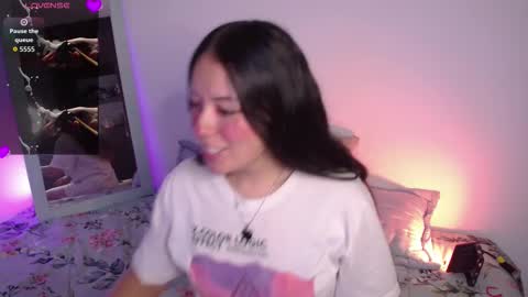 Snapshot of lexie_babe chatting on October 20, 2025, 10:43 pm Lexie Thompson   8pm  0000am -5 online show from October 20, 2025, 10:43 pm