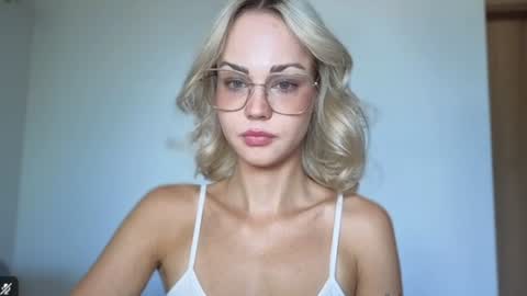 Snapshot of lexie_wild chatting on June 17, 2026, 7:00 am Lexie online show from June 17, 2026, 7:00 am