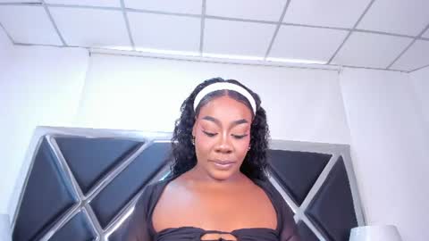 Snapshot of lexieegrey chatting on June 19, 2026, 9:29 pm Lexieegrey online show from June 19, 2026, 9:29 pm