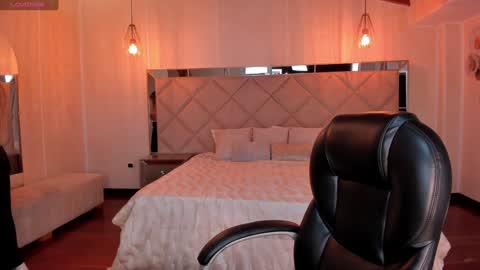 Lexie  online show from December 23, 2024, 8:14 pm