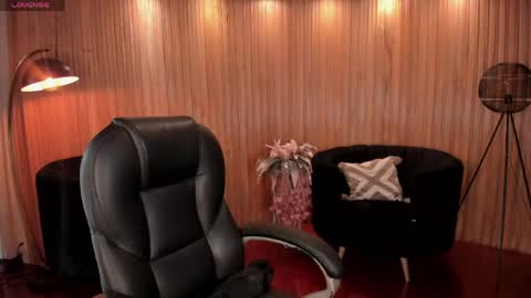 Lexie  online show from May 29, 2026, 7:23 pm