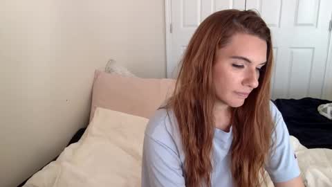 Alexia L. online show from December 4, 2024, 5:44 pm